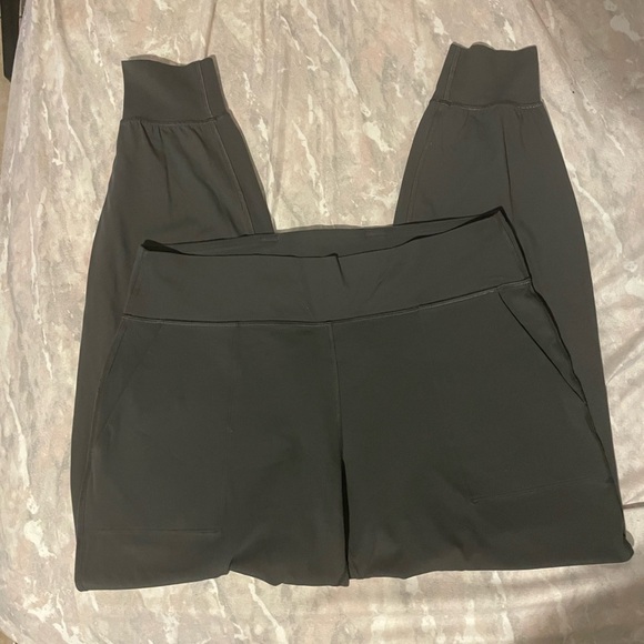 Lululemon Align Jogger 28" - Picture 2 of 4